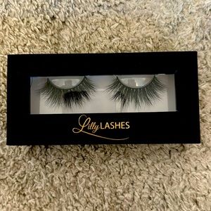 Lilly Lashes 3D MINK
Bold Volume + Dramatic Length